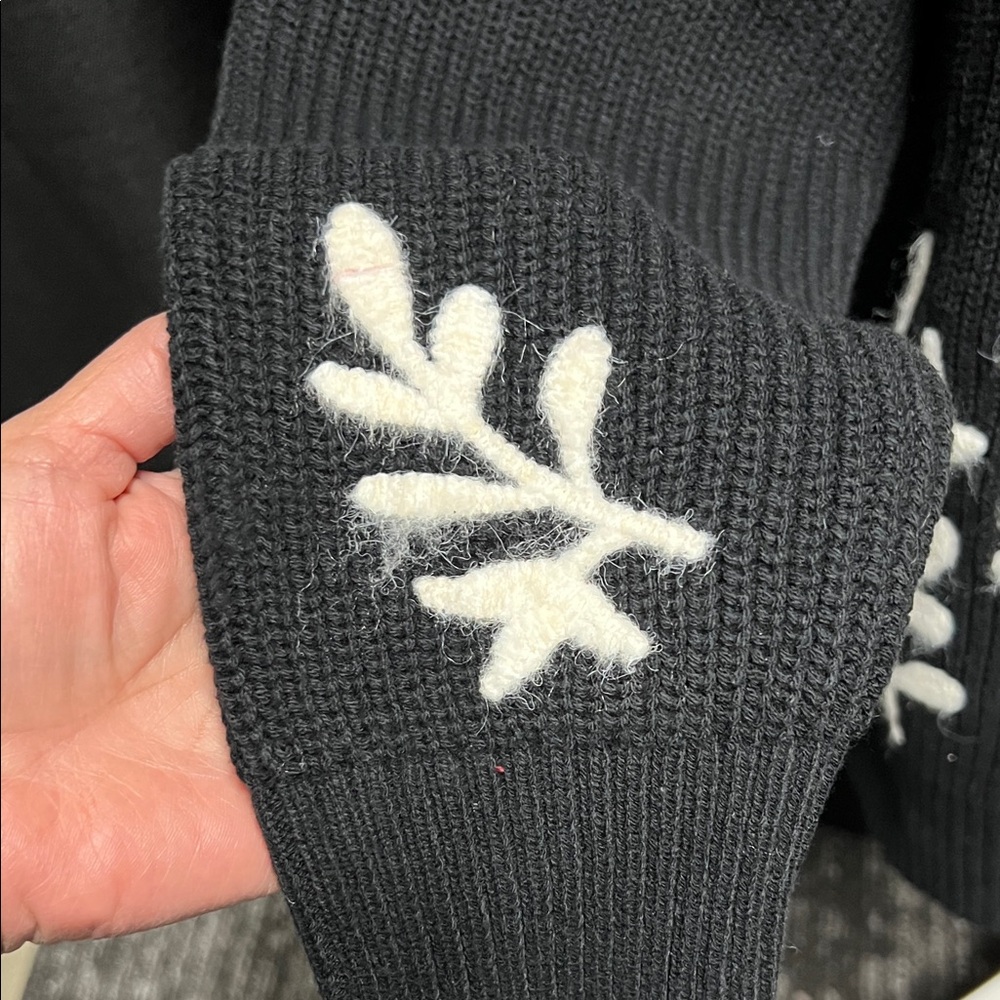 Style & Co. Black Sweater with White Floral Design - Picture 2 of 8